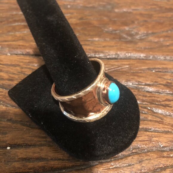 Turquoise Gemstone Ring - Oval Shape - Wide Hammered Copper Band - Size 10 - Picture 4 of 13